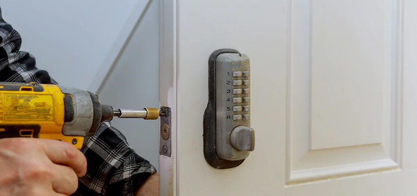 Digital Locks For Home Invasion Prevention in Willowbrook, CA
